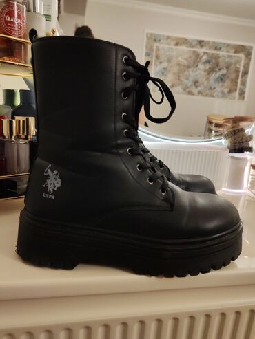 женские бюстгальтеры с плотной чашкой: Us Polo Assn, Размер: 38, цвет - Черный, Б/у at lalafo.az женские бюстгальтеры с плотной чашкой: Us Polo Assn, Размер: 38, цвет - Черный, Б/у