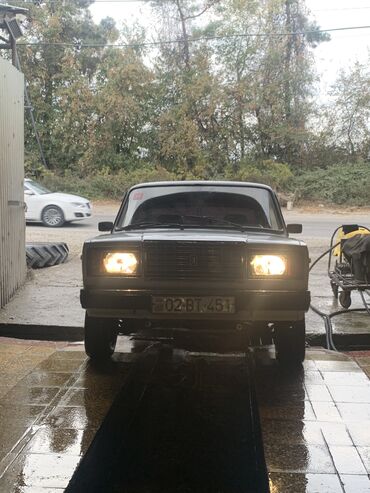 islenmis kalonkalar satisi: VAZ (LADA) 2107: 1.6 l. | 2003 il | 150000 km. Sedan