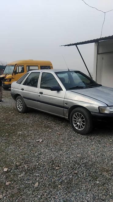 Ford: Ford Escort: 1998 г., 1.6 л, Механика, Бензин, Хэтчбэк — 2