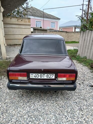 где заказать чехлы на авто: VAZ 2107 sedan - Kuzov: 4 qapılı sedan, tünd qəhvəyi rəng - Şüşələr
