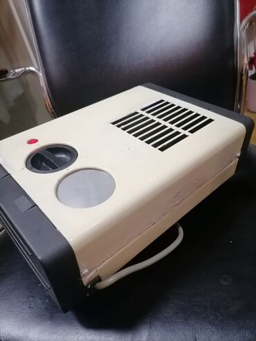 Kaloriferi: Grejalica duvaljka 2000 w ispravna Sever. Ispravna grejalica
 Mirjevo — 9