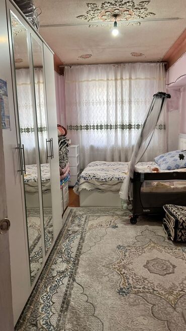 боконбаева дзержинка: 2 комнаты, 49 м², Индивидуалка, 2 этаж, Старый ремонт
