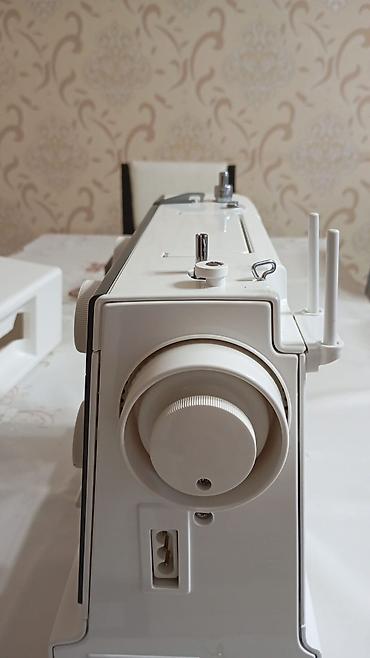 paltar tikən maşinlar: Janome tikiş maşını – mexaniki idarəetmə, universal ev tikişi üçün — 3