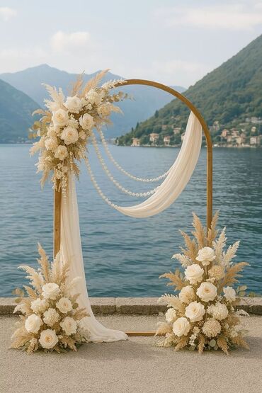 Bayram bəzəkləri: Dairəvi metal dekor arkası və tematik şar kompozisiyaları - Qızıl — 11