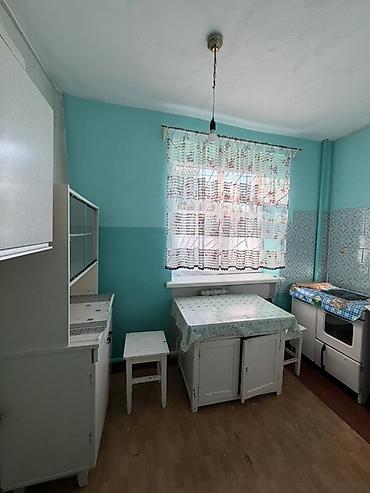 Продажа квартир: 1 комната, 42 м², Киргизия 1 Хрущевка, 2 этаж, Старый ремонт — 3