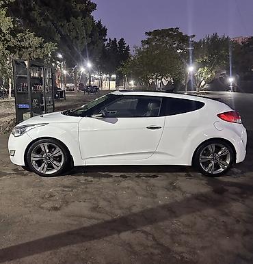 hunday elantra 2012 qabag pad krilnik: Salonnan alinma 2012 model Hyundai Veloster, ağ rəng, kupe-hetçbek — 7