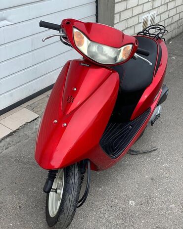 мотозапчасти в минске: Honda Dio skuter - Rəng: parlaq qırmızı, qara-salonlu - Yanacaq