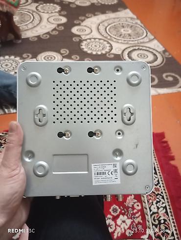 5a: HiWatch DS-H204QA rəqəmsal videoreqistrator - 4 kanallı analog (BNC) — 3