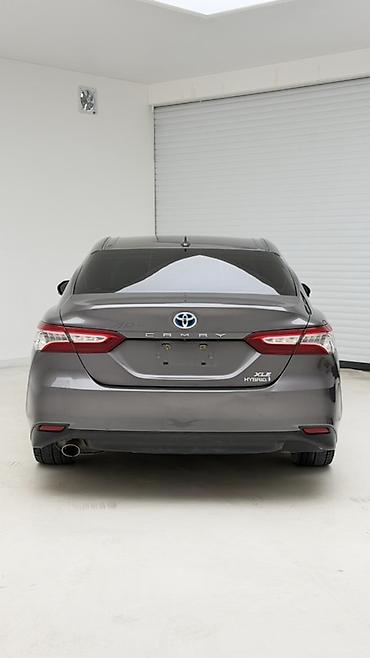Toyota: Toyota Camry: 2019 г., 2.5 л, Вариатор, Гибрид, Седан — 5