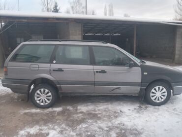 Volkswagen: Volkswagen Passat: 1992 г., Механика, Универсал — 12