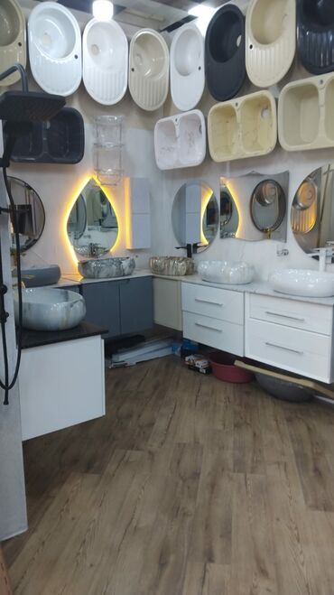 Çanaqlar, tülpanlar: Hamam və mətbəx üçün geniş çeşiddə santexnika və mebel • Üst dolablı