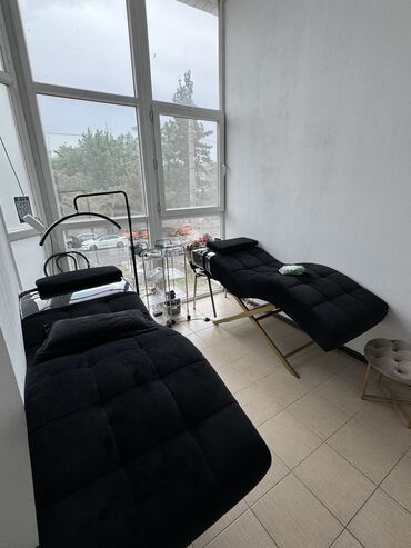Кабинеты в салонах красоты: Сдаю Кабинет в салоне, 10 м², Для бровиста, Для визажиста, Для лешмейкера