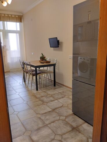 Uzunmüddətli kirayə mənzillər: 🔸Olimpik Starın, Niaqara restoranın yanı 🔸 Yeni tikili 12 mərtəbəli — 25