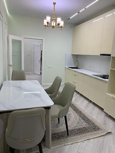 2 комнаты, 77 м², Асанбай мкр Элитка, 2 этаж, Дизайнерский ремонт