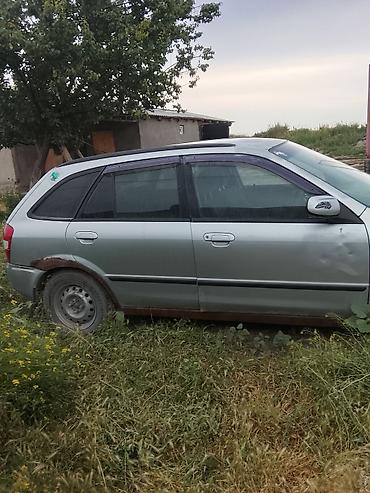 sprinter 4 4: Mazda 323: 2000 г., 1.6 л, Бензин, Хэтчбэк — 4