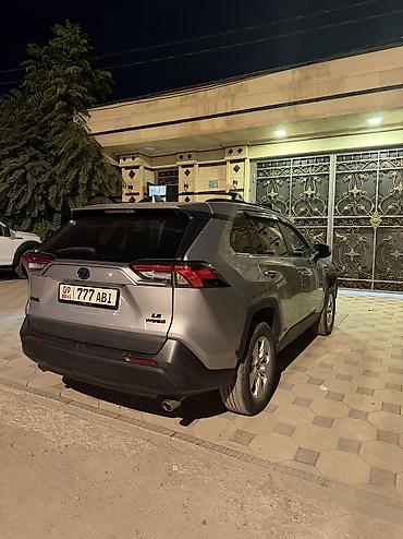 raf 4: Toyota RAV4: 2019 г., Кроссовер — 2