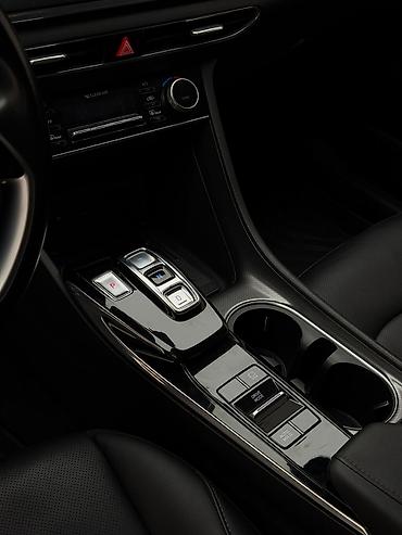 соната элф: Hyundai Sonata: 2019 г., Гибрид, Седан — 6