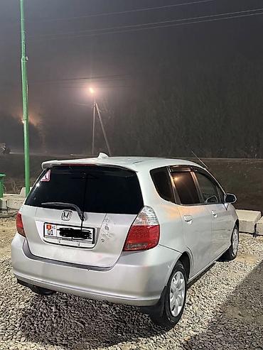 люк 124: Honda Fit: 2003 г., Автомат, Бензин, Хэтчбэк — 5