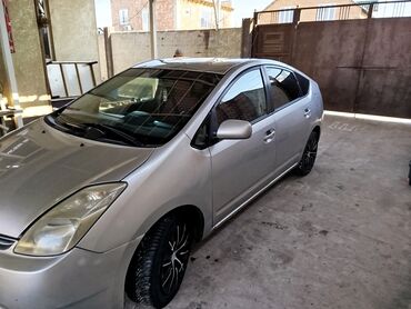 Toyota: Toyota Prius: 2004 г., 1.5 л, Вариатор, Гибрид, Хэтчбэк