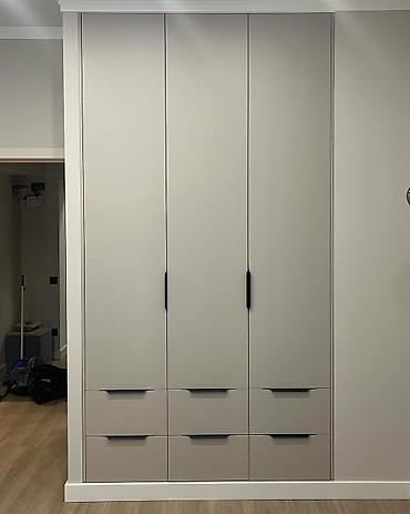 Шифоньеры, шкафы для одежды: Шифоньер, шкаф для одежды, Прямой at lalafo.kg — 22 Шифоньеры, шкафы для одежды: Шифоньер, шкаф для одежды, Прямой — 22