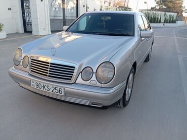 фольксваген поло новый кузов комплектации и цены: Mercedes-Benz E 220: 2.2 l | 1997 il Sedan