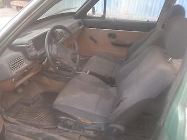 bid e2: Audi 80: 1987 г., Седан — 5