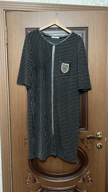 palto 52 razmer: Вечернее платье, 7XL (EU 54), 6XL (EU 52)