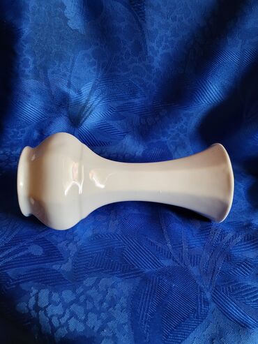 Ostali kućni dekor: Vaza nova Apro porcelan 70te. Porcelanska vaza nova — 7