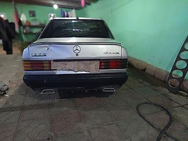 Mercedes-Benz: Mercedes-Benz 190E sedan - Korpus: klassik W201 kuzov, gümüşü rəng — 2