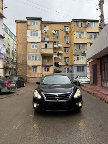 Nissan: Nissan Altima: 2.5 л | 2013 г. Седан