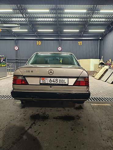 byd e9 1: Mercedes-Benz E-Class: 1989 г., 2.3 л, Бензин — 4