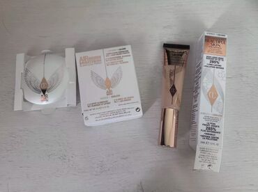Косметика: Продам новую продукцию от Charlotte Tilbury пудра и тоналка Новые
