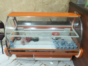 Промышленные морозильники: *350azn* Vitrin soyuducu.2metrelikdi. Obyek bağlanır deyə təcili