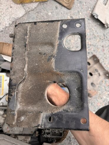 Другие автозапчасти: Запчасти для Mitsubishi space gear — 148