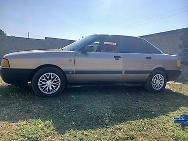 Продажа авто: Audi 80: 1989 г., 1.8 л, Механика, Бензин, Седан — 3