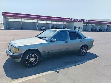 Avtomobil satışı: Mercedes-Benz sedan (W201 190 seriyası) Xüsusiyyətlər: - Kuzov: 4 — 7