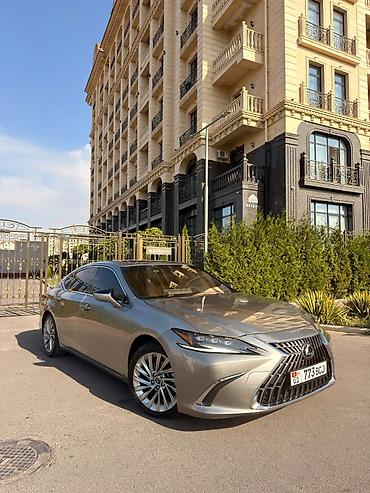 лексус 400 гибрит: Lexus ES: 2023 г., Гибрид, Седан — 3