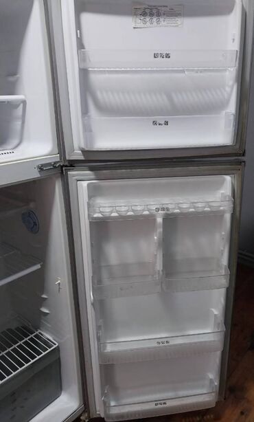Холодильник Samsung, No frost, Двухкамерный, цвет - Серый