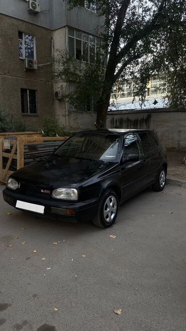 багажник гольф 2: Volkswagen Golf: 1992 г., 1.8 л, Механика, Бензин, Седан