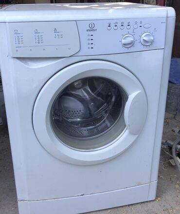кир жуугуч машина: Кир жуучу машина Indesit