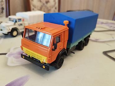 diorama: Kolleksiya üçün model yük maşınları dəsti - Miqyas: təxmini 1:43/1:50 — 7