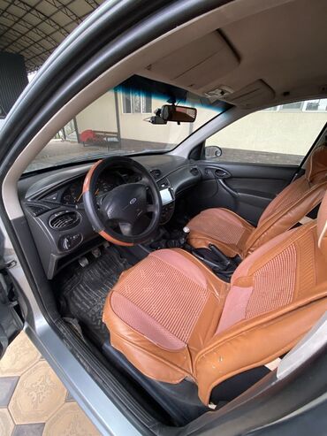 Ford: Ford Focus: 2002 г., 1.6 л, Механика, Бензин, Универсал — 2