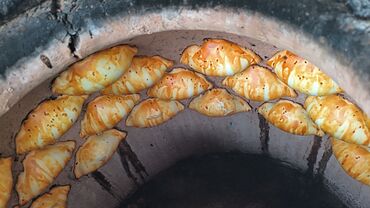 форель купить в бишкеке: Свежеиспеченные самсы, приготовленные в тандыре. Ароматные треугольные