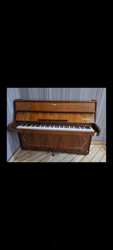 kanon musiqi aləti: Pianino "akkord " satilir prablemi yoxdur Q.iymeti 300 azn unvan