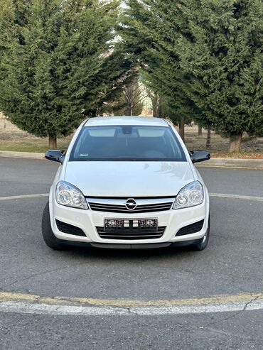 demir profil satisi: Opel Astra: 1.4 l | 2009 il | 196000 km Hetçbek
