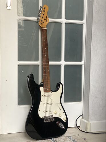 гитара блюз: Продаю электрогитару Sarang (Корея) в стиле Stratocaster. Идеально