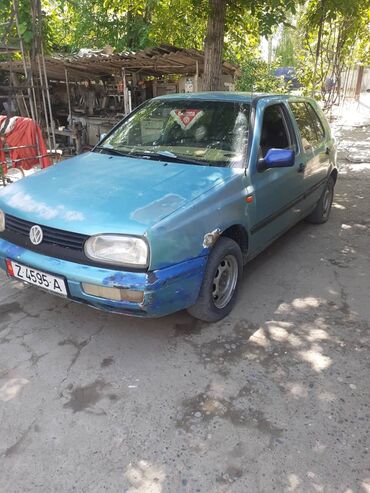 автома: Volkswagen Golf: 1995 г., 1.8 л, Механика, Бензин, Хэтчбэк