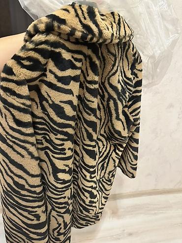 Kürklər: Koton qadın paltosu – zebra/tiger naxışlı süni kürk - Brend: Koton - — 3