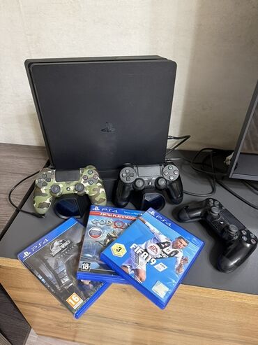 телевизор для плейстейшен 4: Игровой комплект PlayStation 4 Slim память 1 ТБ(чёрная). В идеальном