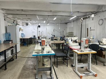 бизнес швейный цех: Продаю Цех, Действующий, 140 м²